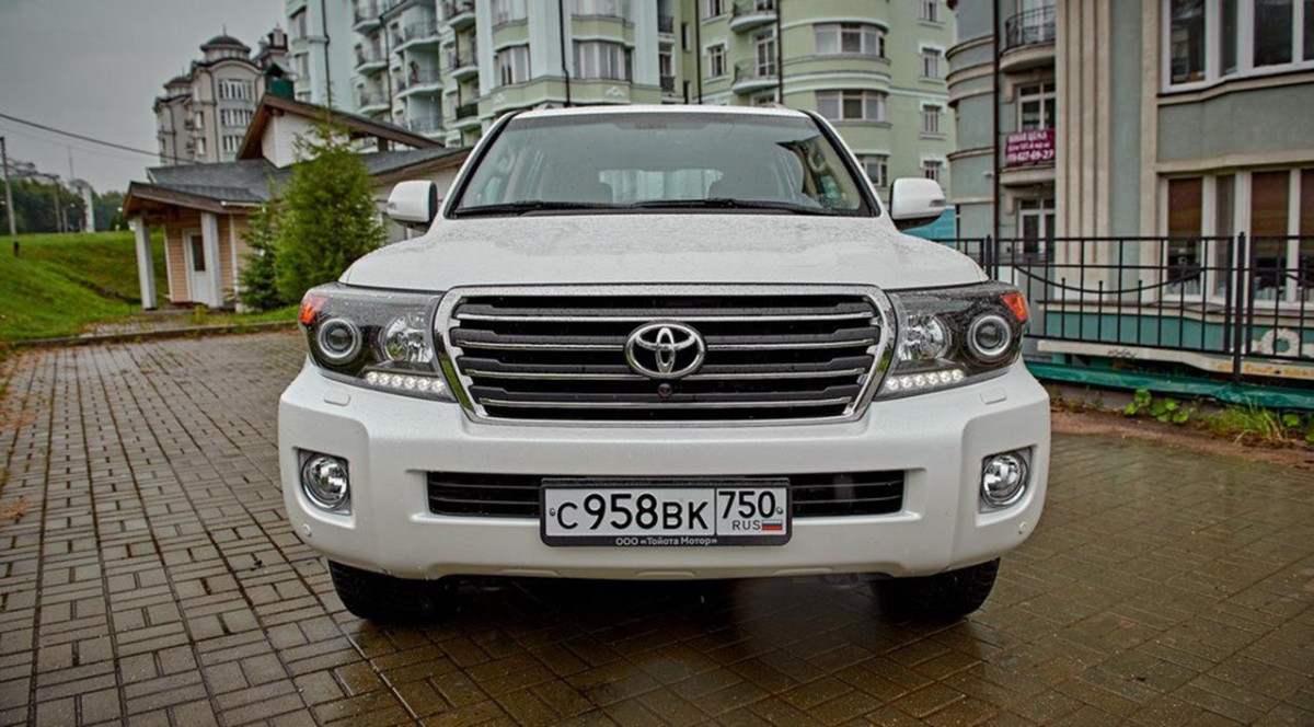 Toyota Land Cruiser 200 фото 159887