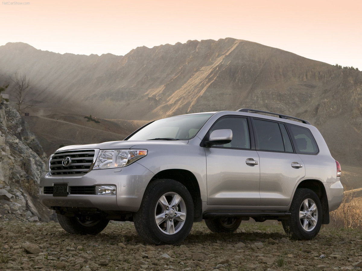 Toyota Land Cruiser 200 фото 47567