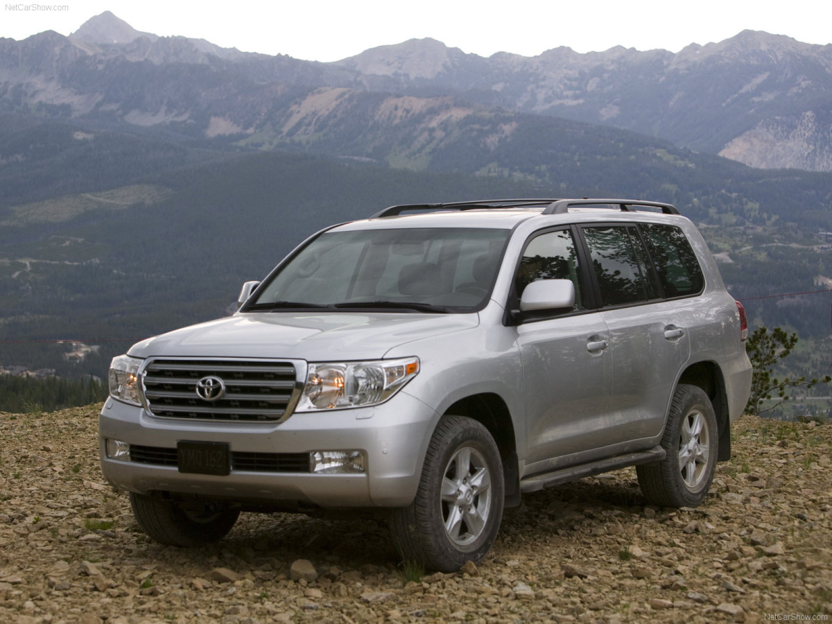 Toyota Land Cruiser 200 фото 47570