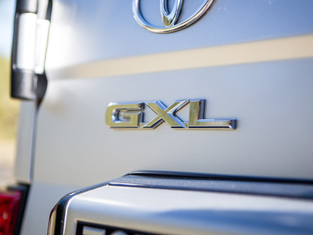 Toyota Land Cruiser 70 фото