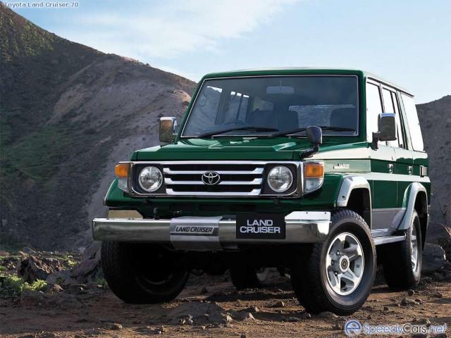 Toyota Land Cruiser 78 фото