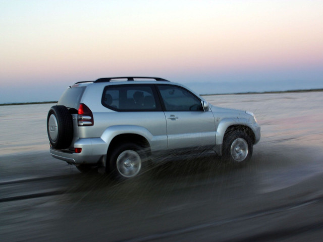 Toyota Land Cruiser Prado 120 фото