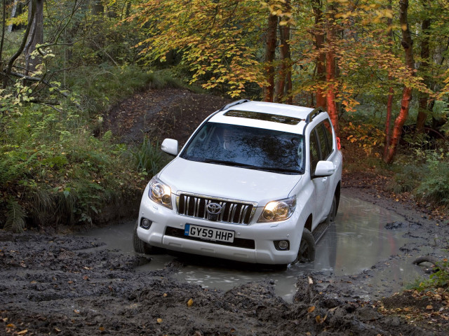 Toyota Land Cruiser Prado 150 фото