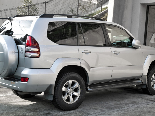 Toyota Land Cruiser Prado фото