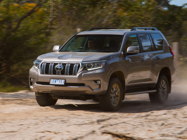 Toyota Land Cruiser Prado фото