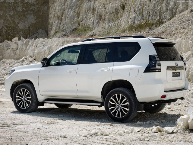 Toyota Land Cruiser Prado фото