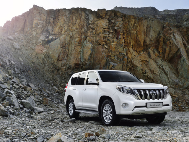 Toyota Land Cruiser фото