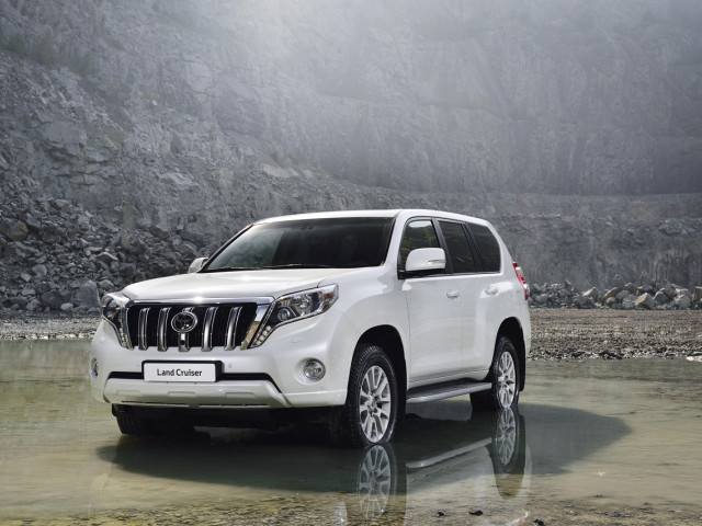 Toyota Land Cruiser фото