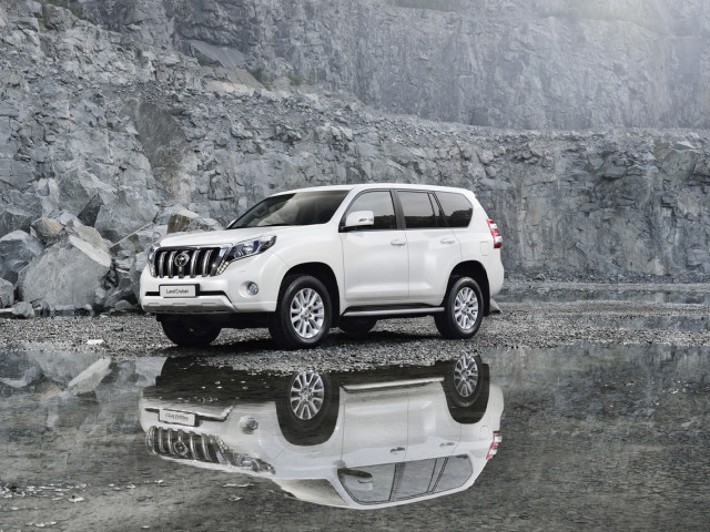 Toyota Land Cruiser фото