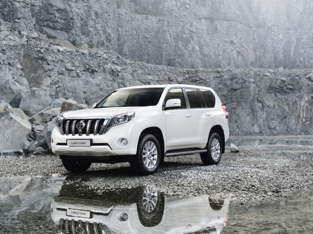 Toyota Land Cruiser фото