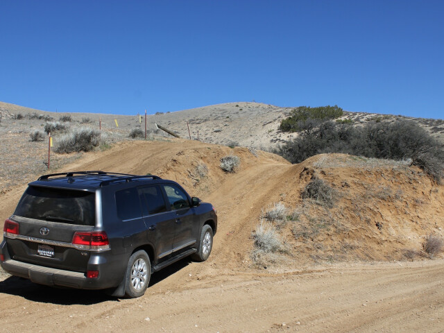 Toyota Land Cruiser фото