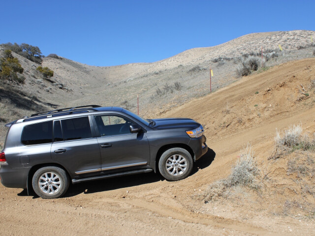 Toyota Land Cruiser фото