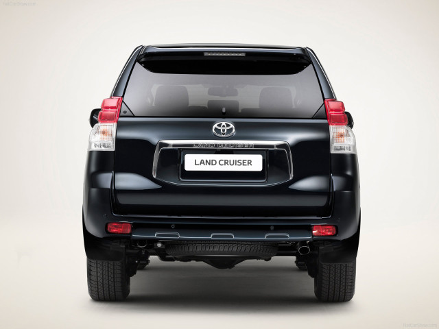 Toyota Land Cruiser фото
