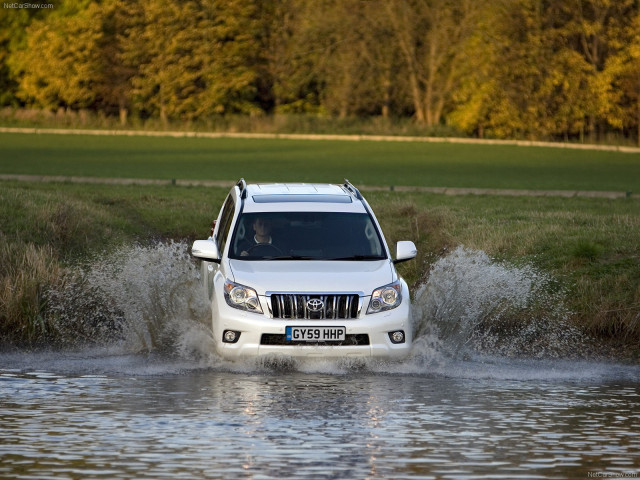 Toyota Land Cruiser фото