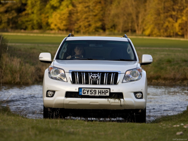 Toyota Land Cruiser фото