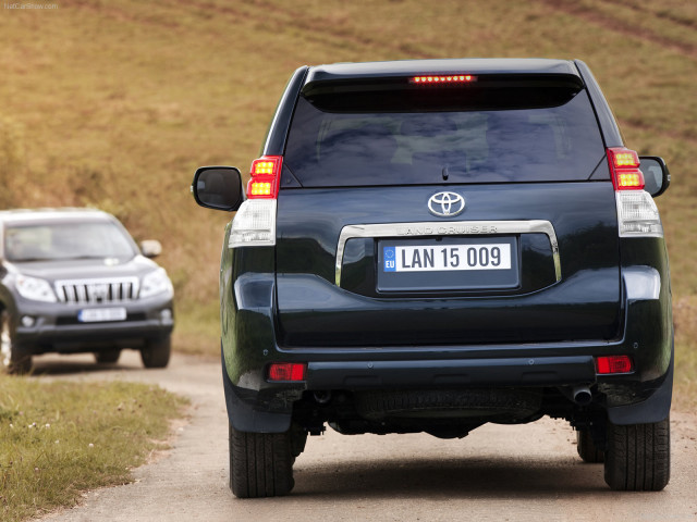 Toyota Land Cruiser фото