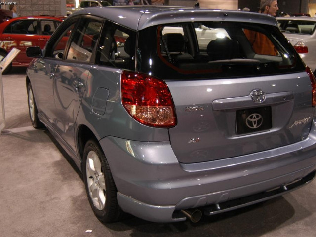 Toyota Matrix фото