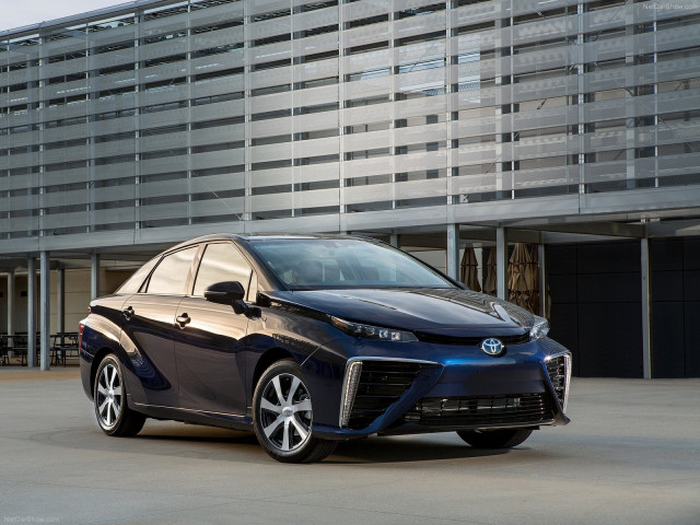 Toyota Mirai фото