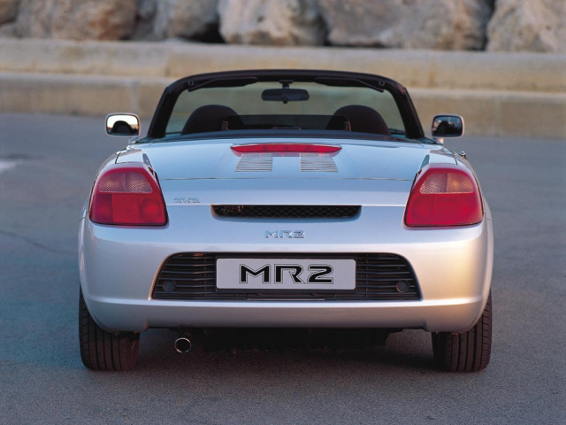 Toyota MR2 фото