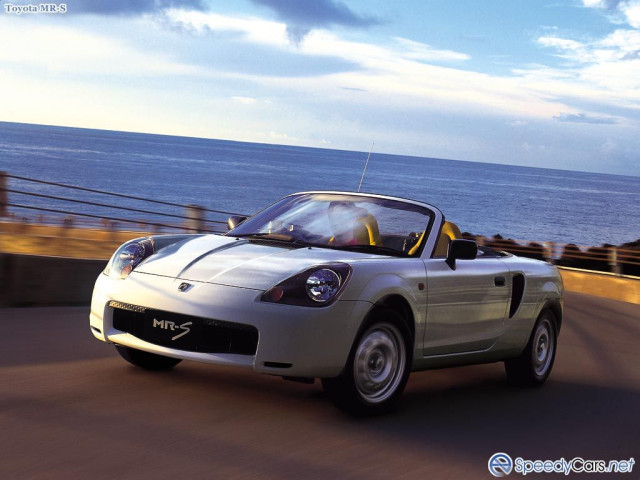 Toyota MR2 фото