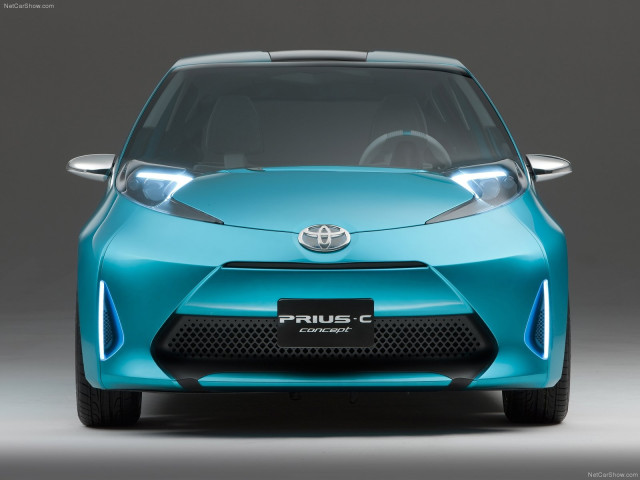 Toyota Prius C фото