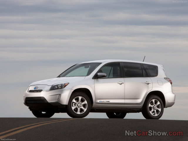 Toyota Rav 4 EV фото