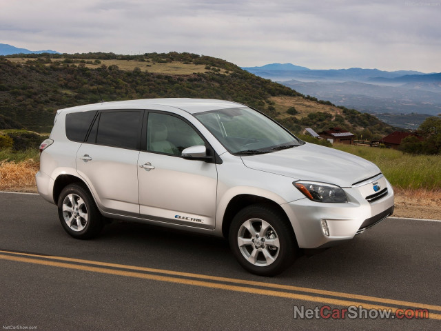 Toyota Rav 4 EV фото