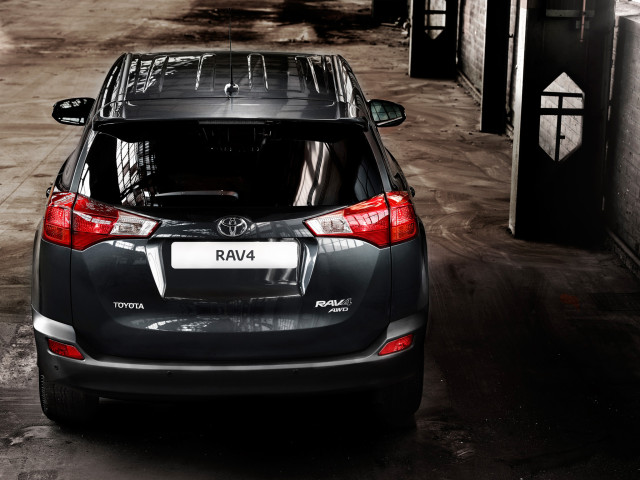 Toyota Rav 4 фото