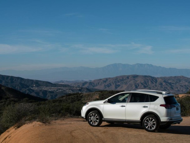 Toyota Rav 4 фото