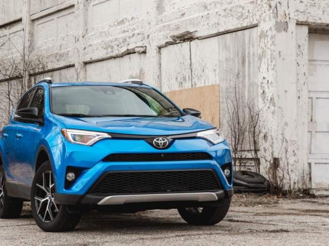 Toyota Rav 4 фото