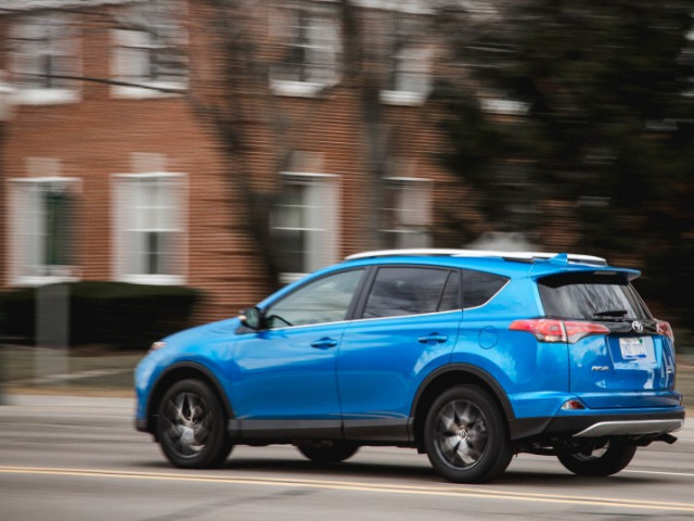 Toyota Rav 4 фото