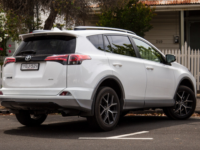 Toyota Rav 4 фото