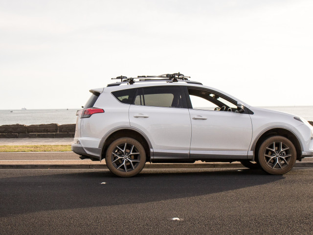Toyota Rav 4 фото