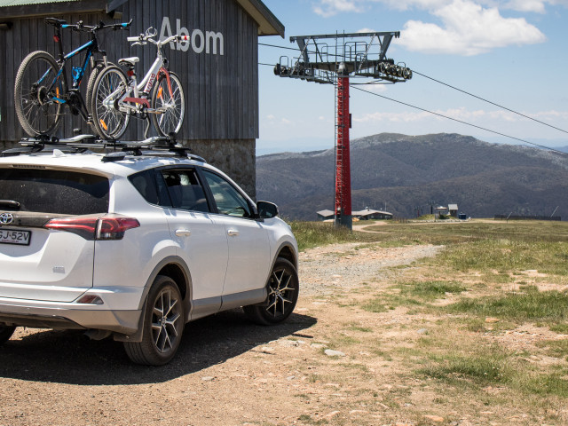 Toyota Rav 4 фото