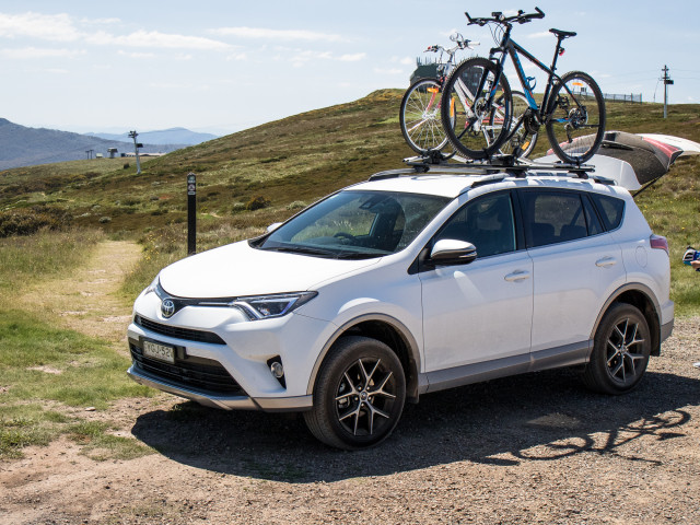 Toyota Rav 4 фото