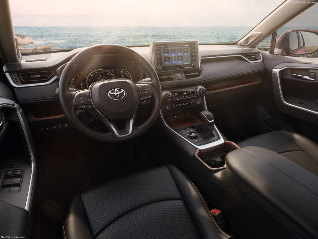 Toyota Rav 4 фото