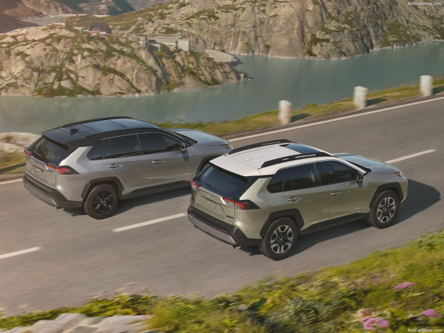 Toyota Rav 4 фото