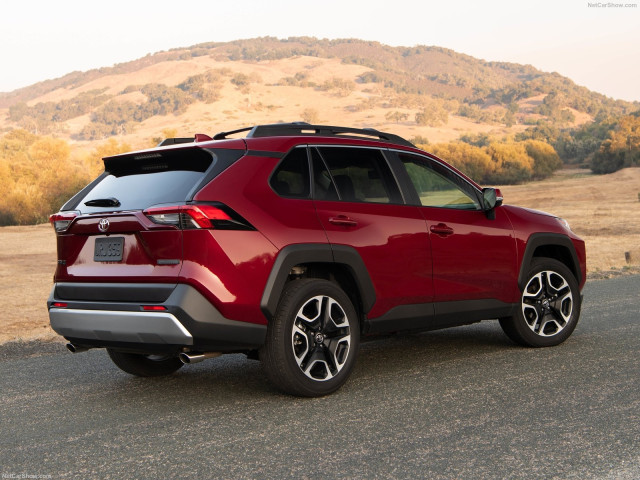 Toyota Rav 4 фото