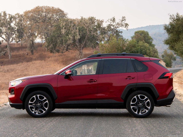 Toyota Rav 4 фото