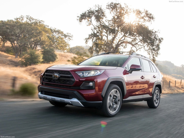 Toyota Rav 4 фото