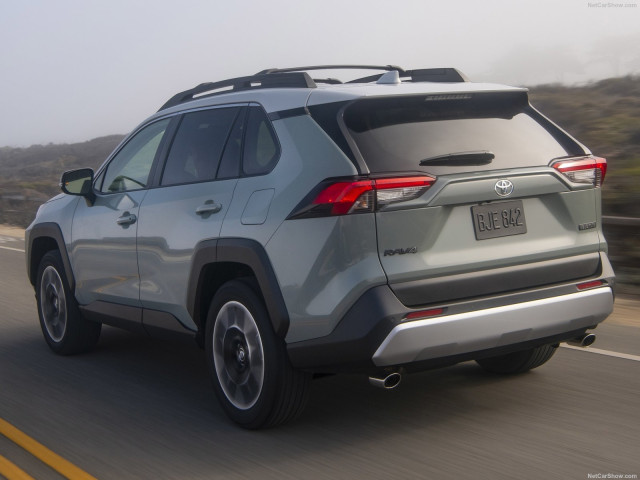 Toyota Rav 4 фото