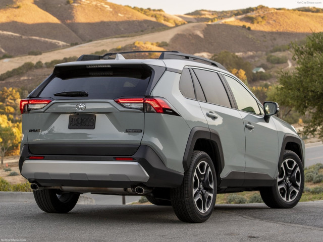 Toyota Rav 4 фото