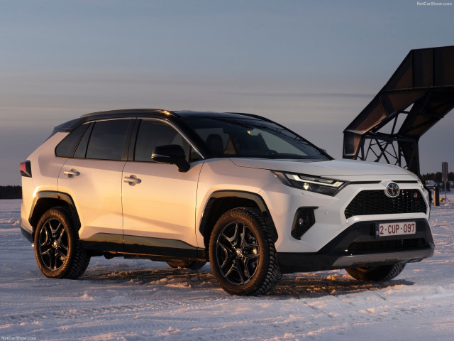 Toyota Rav 4 фото