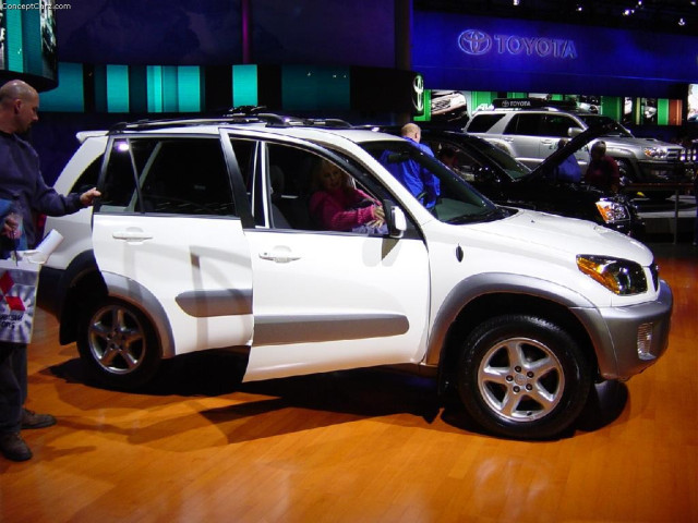 Toyota Rav 4 фото