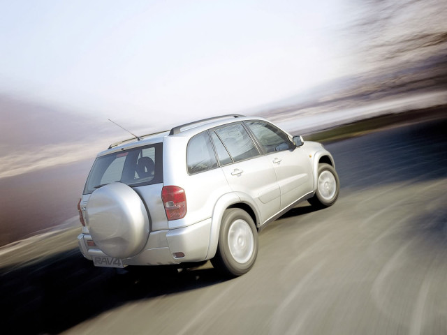 Toyota Rav 4 фото
