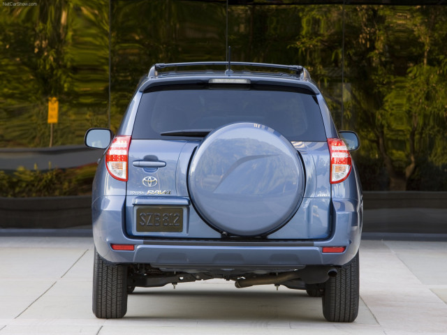Toyota Rav 4 фото
