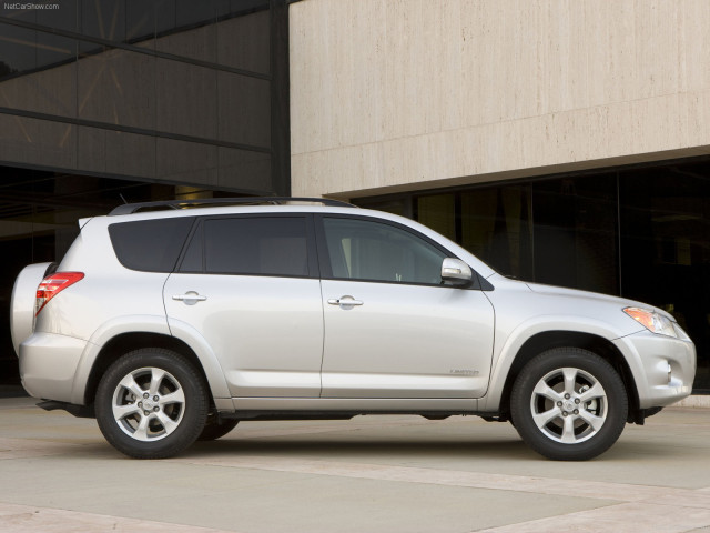Toyota Rav 4 фото