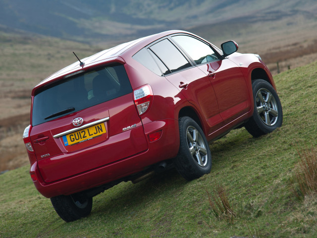 Toyota Rav 4 фото