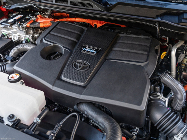 Toyota Sequoia фото