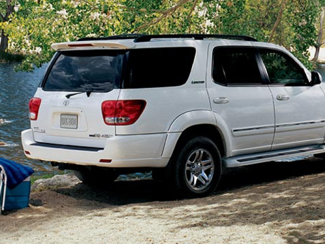 Toyota Sequoia фото